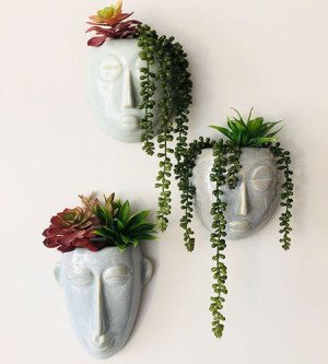 Materials, shapes and characteristics of kitchen sinks